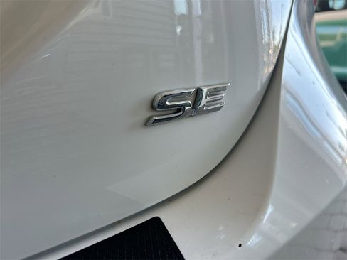 Used 2024 Toyota Camry SE image 44