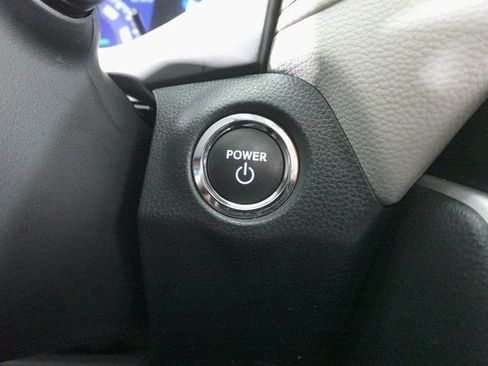 Used 2023 Toyota RAV4 XLE Premium image 20