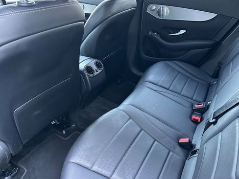 Used 2019 Mercedes-Benz GLC 350e 4MATIC image 15