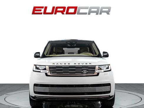 Used 2026 Land Rover Range Rover SV AWD/4WD image 8