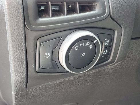 Used 2016 Ford Focus SE FWD image 11