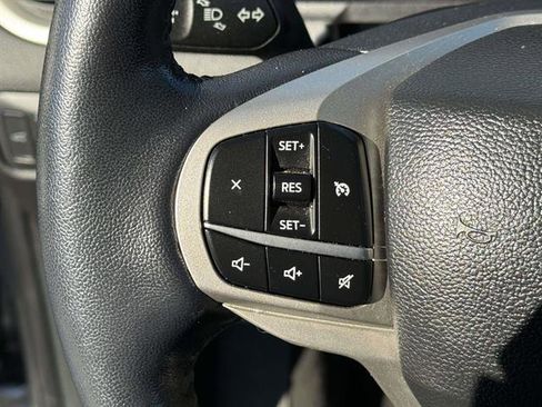 Used 2022 Ford Explorer XLT w/ Equipment Group 202A image 17