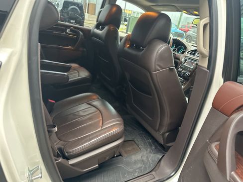 Used 2014 Buick Enclave Premium image 16
