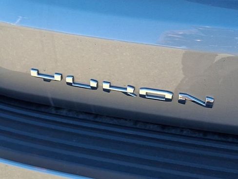 Used 2025 GMC Yukon Denali image 26