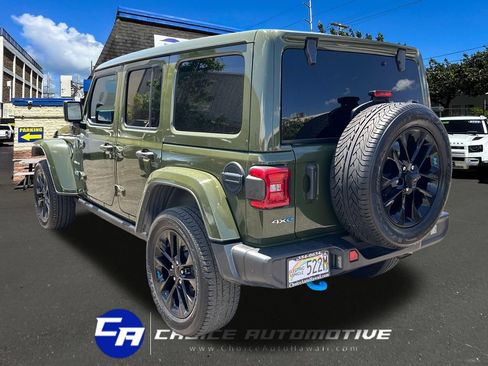 Used 2022 Jeep Wrangler Unlimited Sahara AWD/4WD image 5