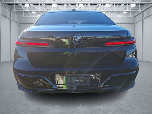 Certified 2024 BMW 740i xDrive image 6