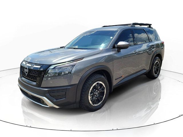 Used 2025 Nissan Pathfinder Rock Creek AWD/4WD image 4