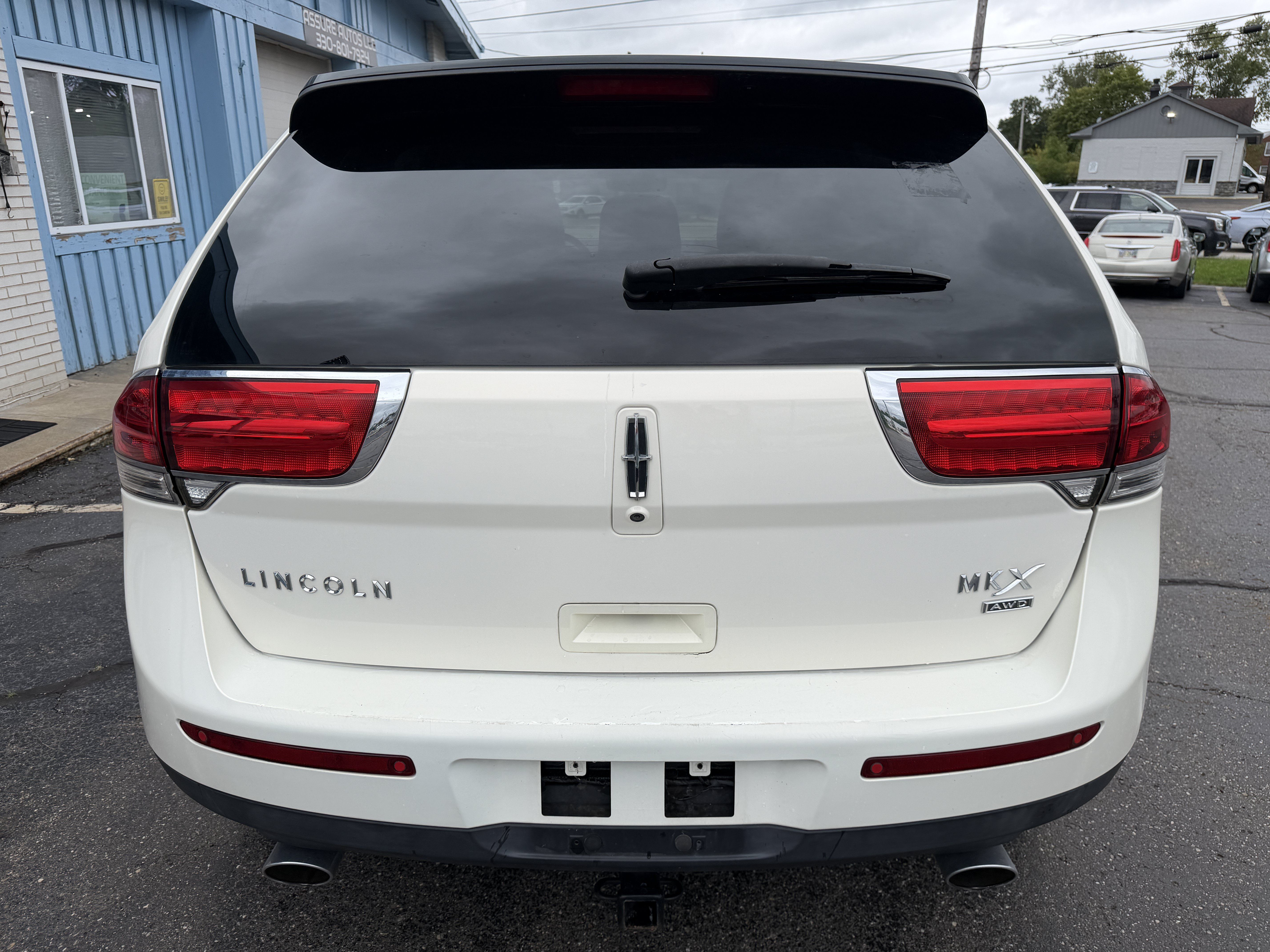 Used 2012 Lincoln MKX AWD image 4
