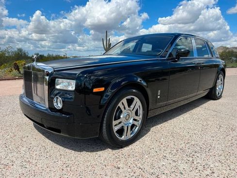 Used 2004 Rolls-Royce Phantom Sedan RWD image 3