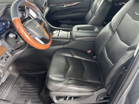 Used 2020 Cadillac Escalade ESV Premium Luxury w/ Escalade Sport Edition RWD image 8