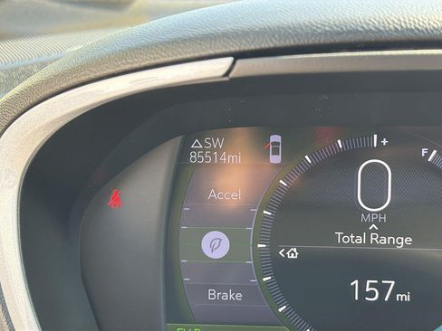 Used 2019 Chevrolet Volt LT FWD image 11