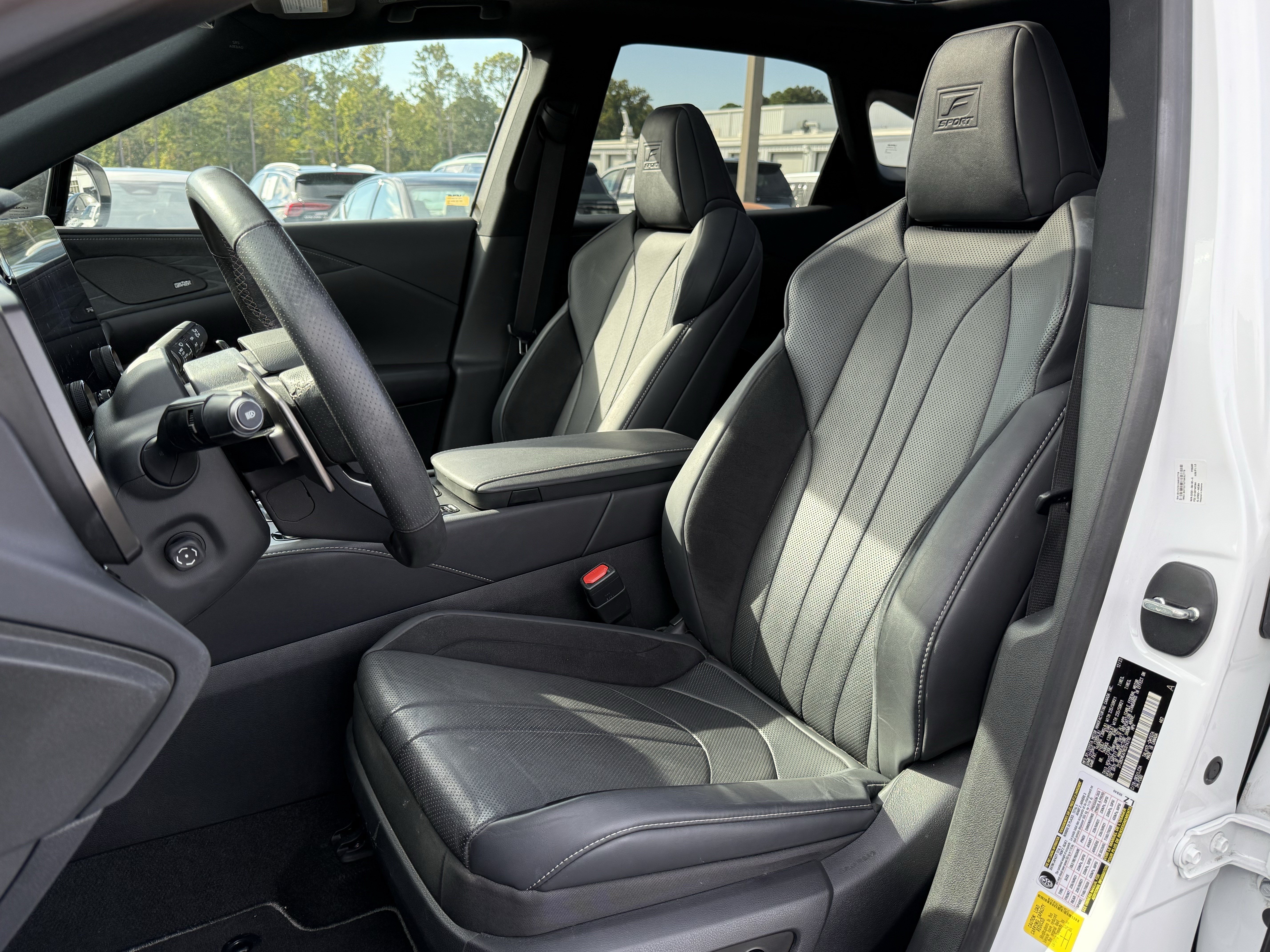 Used 2024 Lexus RX 500h F Sport w/ Convenience Package AWD/4WD image 16