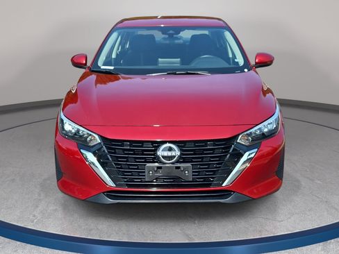 Used 2025 Nissan Sentra SV FWD image 2