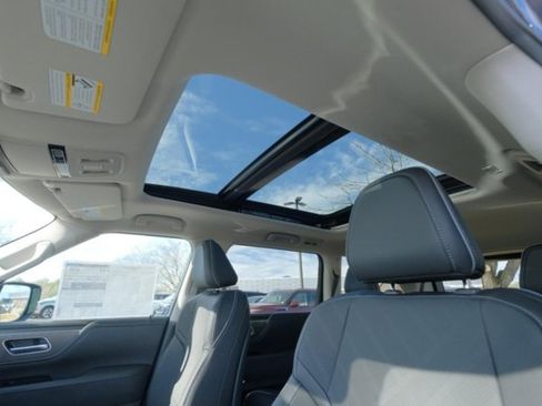 New 2025 INFINITI QX80 Luxe image 19