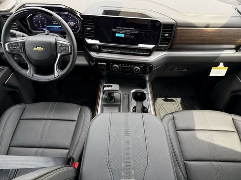 New 2026 Chevrolet Silverado 1500 High Country AWD/4WD image 10