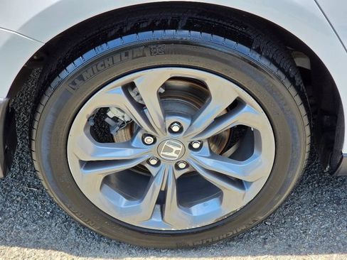 Certified 2024 Honda Accord EX image 12