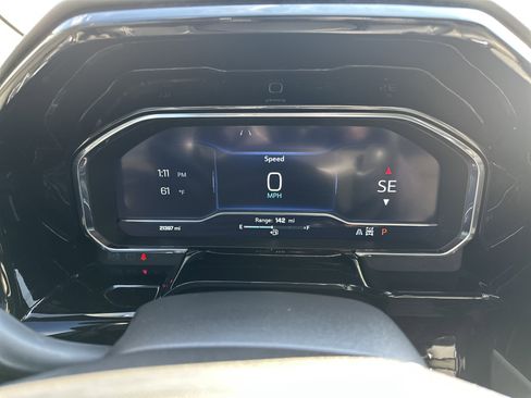 Used 2023 Chevrolet Silverado 1500 ZR2 w/ Technology Package image 20