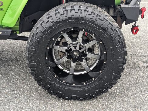 Used 2018 Jeep Wrangler Unlimited Rubicon image 11