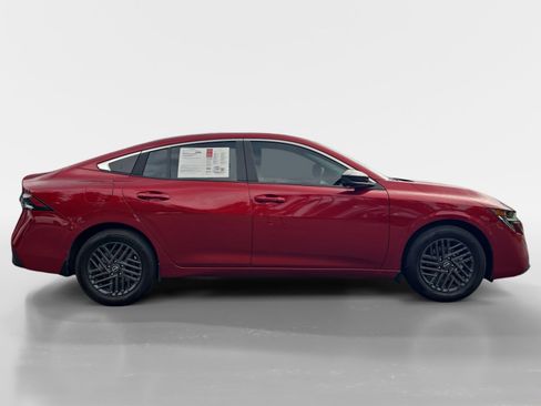 Used 2026 Nissan Sentra SV w/ SV Convenience Package FWD image 7