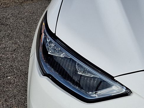Used 2018 Ford Fusion Titanium AWD/4WD image 9