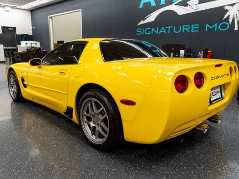Used 2003 Chevrolet Corvette Z06 w/ Memory Package, 3 Drivers image 11