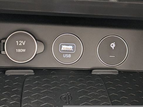 Used 2024 Genesis G70 2.5T w/ Sport Prestige Package image 37