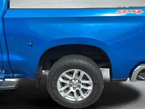 Used 2023 Chevrolet Silverado 1500 LT AWD/4WD image 33