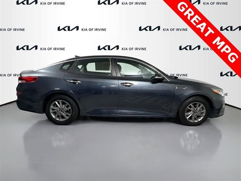 Certified 2020 Kia Optima LX image 9