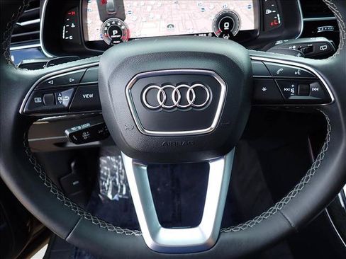 Used 2021 Audi Q8 Prestige w/ Prestige Package AWD/4WD image 19