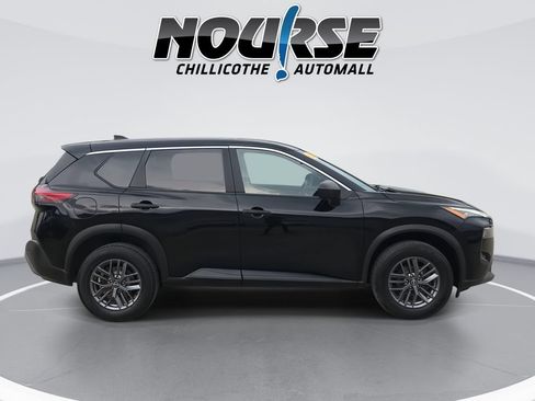 Used 2023 Nissan Rogue S AWD/4WD image 9