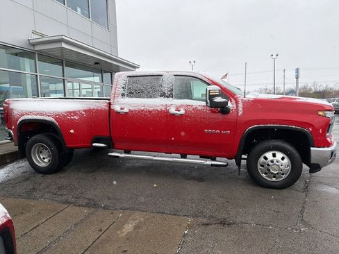 Used 2024 Chevrolet Silverado 3500 LTZ w/ LTZ Plus Package image 4