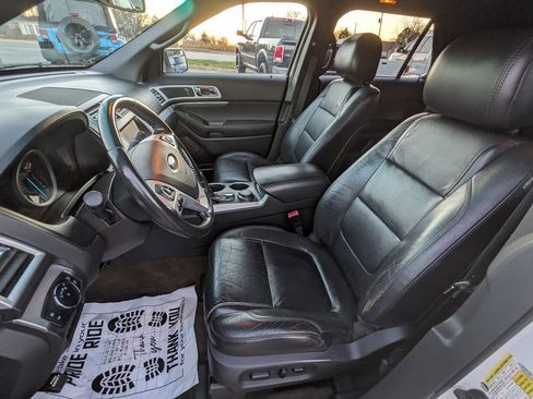 Used 2013 Ford Explorer XLT image 10