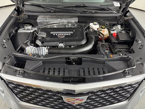 Used 2024 Cadillac XT4 Premium Luxury image 41