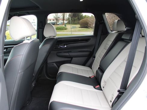 Used 2023 Honda CR-V Sport Touring image 12