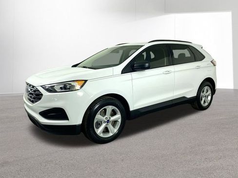 Used 2022 Ford Edge SE image 2