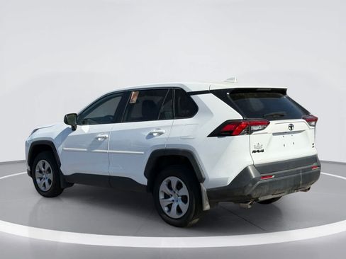 Used 2023 Toyota RAV4 LE AWD/4WD image 4