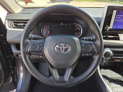 Used 2025 Toyota RAV4 XLE w/ Convenience Package FWD image 29