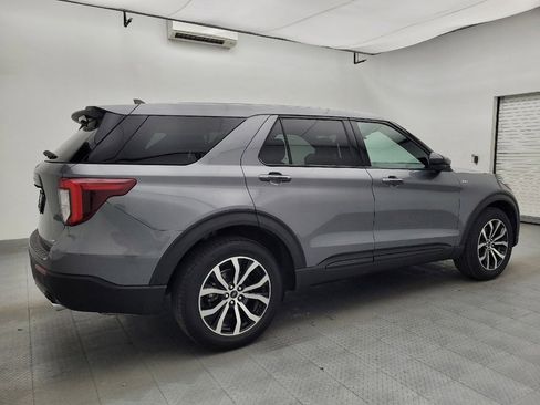 Used 2022 Ford Explorer ST-Line AWD/4WD image 10