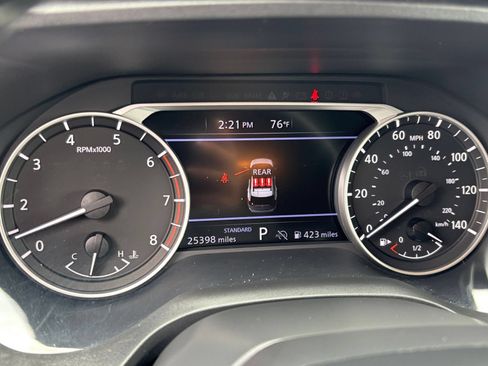 Used 2025 Nissan Rogue SV FWD image 42