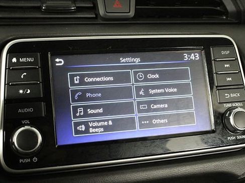 Used 2021 Nissan Versa S image 32