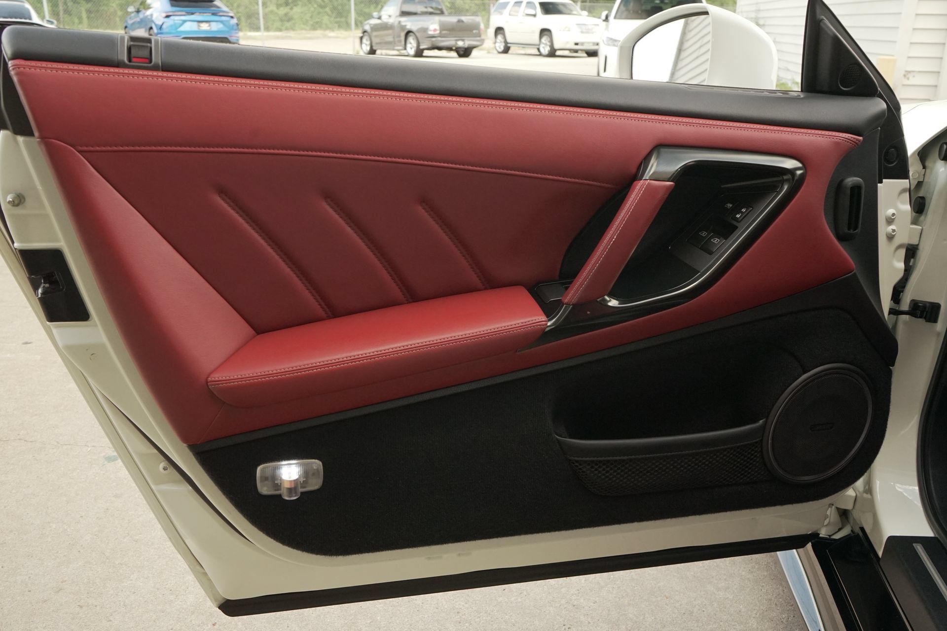 Used 2020 Nissan GT-R Premium w/ Premium Interior Package AWD/4WD image 19