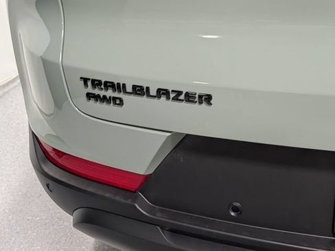 New 2026 Chevrolet TrailBlazer LT w/ Convenience Package AWD/4WD image 5