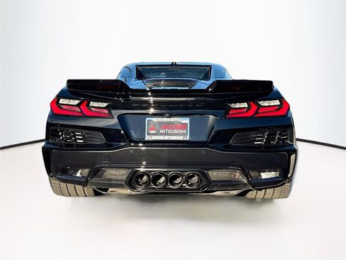 Used 2025 Chevrolet Corvette Z06 w/ Stealth Interior Trim Package image 6