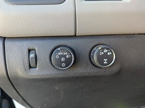 Used 2015 Chevrolet Colorado LT w/ LT Convenience Package AWD/4WD image 15
