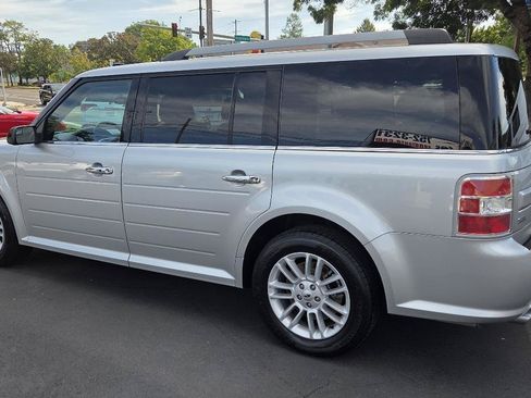 Used 2018 Ford Flex SEL AWD/4WD image 12