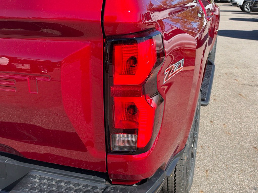 New 2026 Chevrolet Colorado Z71 w/ Technology Package AWD/4WD image 17