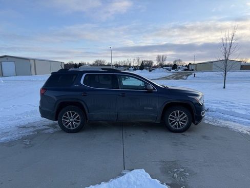Used 2018 GMC Acadia SLE w/ Driver Alert Package I image 4
