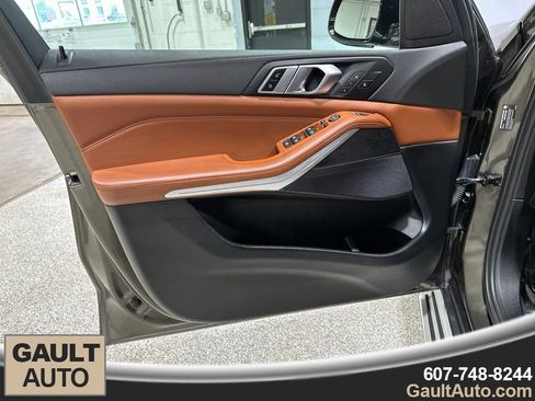 Used 2022 BMW X5 xDrive40i w/ Premium Package AWD/4WD image 12