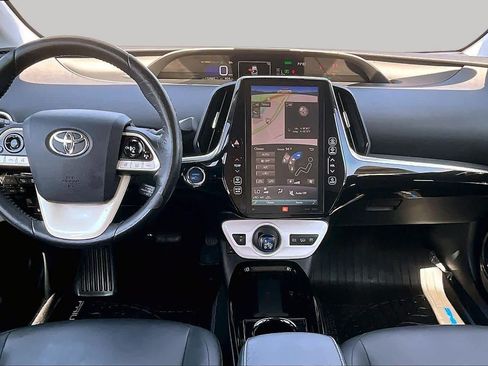 Used 2017 Toyota Prius Prime Advanced FWD image 15