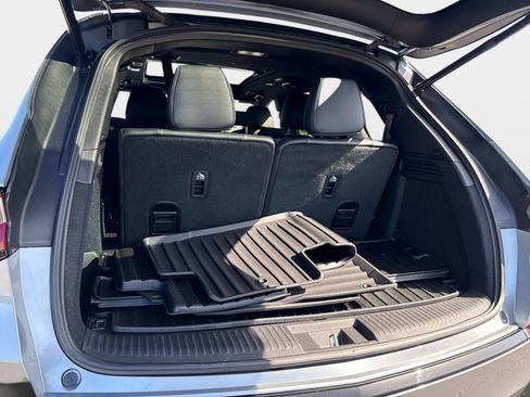 Used 2026 Acura MDX A-Spec image 9